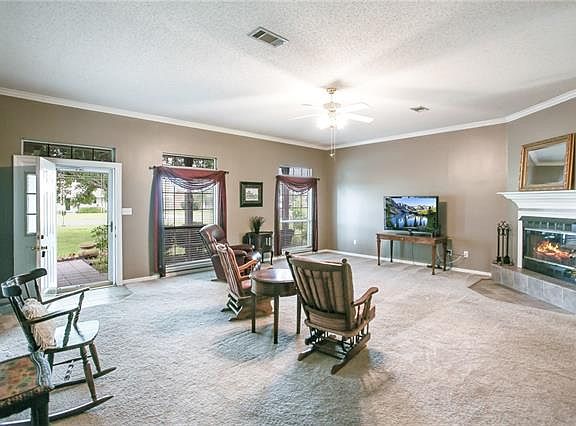2nd image of 5717 Barrett Ln