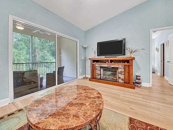 4th image of 96270 Stoney Creek Pkwy #104