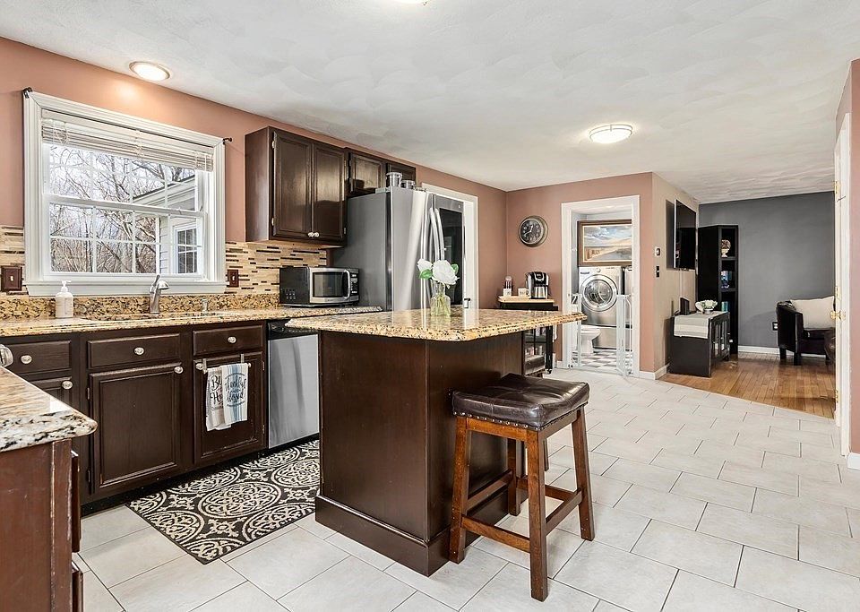 111 Forest St, Haverhill, MA 01832 Zillow