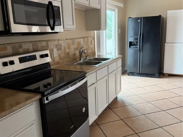 5504 W Bartlett Ave, Las Vegas, NV 89108