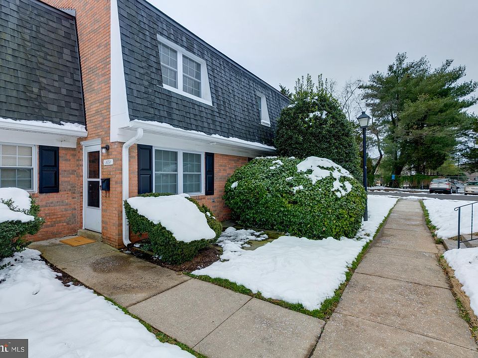 1st image of 8758 Walutes Cir