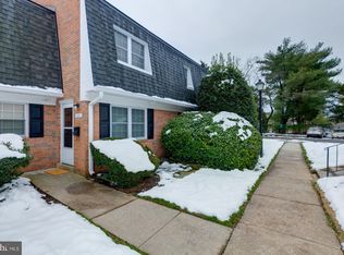8758 Walutes Cir, Alexandria, VA 22309