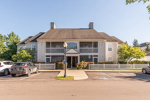 2646 S Knightsbridge Cir #1 Photo 1
