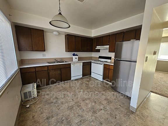 4th image of 1142 26th Ave #B