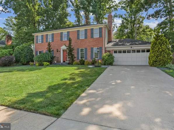 4207 Wilton Woods Ln, Alexandria, VA 22310
