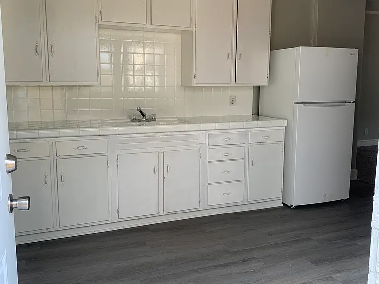 517 S Bolton St #1 — Photo 7