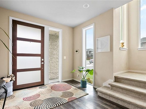 3rd image of 5623 Franklin Ave SE