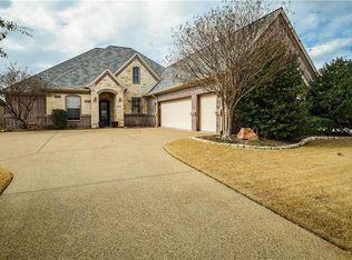 2316 Bordeaux Dr, Granbury, TX 76048