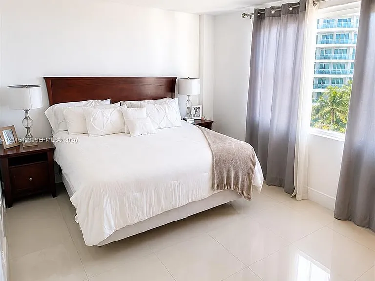 9195 Collins Ave #1012 — Photo 9