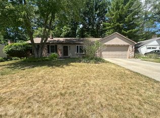 485 Edgeworthe Dr SE, Ada, MI 49301
