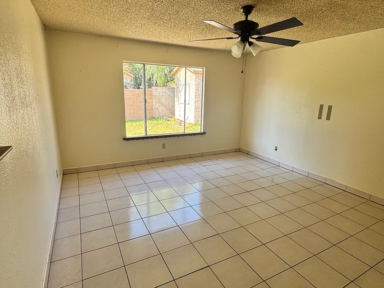 1770 W 25th Ln — Photo 13