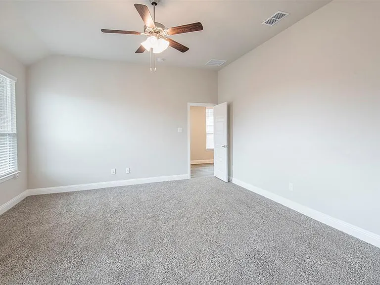 2301 Ruff Rd — Photo 12