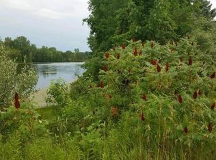 Point Dr, Clare, MI 48617