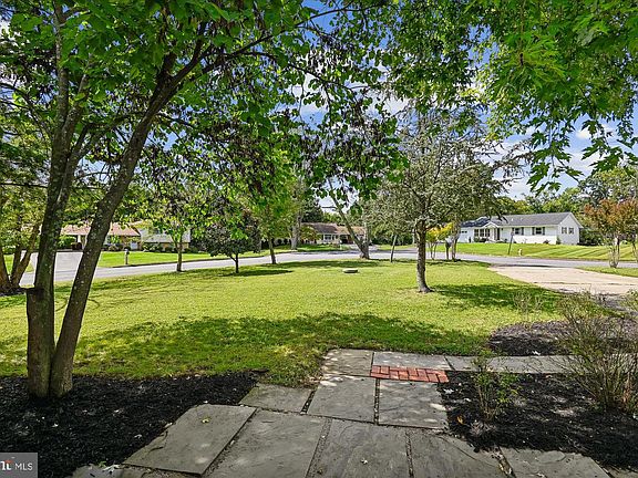 5th image of 2707 Judson Pl