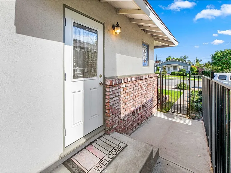 1231 E Mayfair Ave — Photo 46