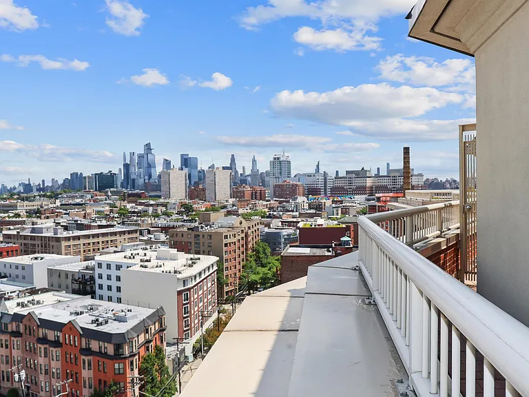 415 Newark St #Penthouse 2 — Photo 17