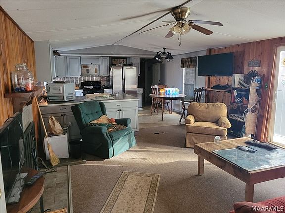4th image of 777 Bethlehem Dr