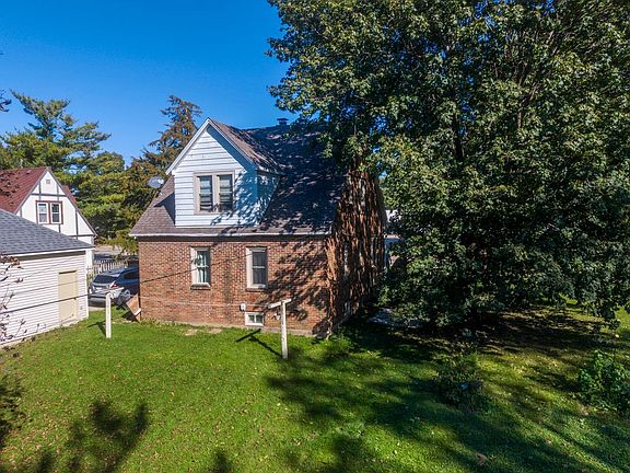 5th image of 741 Caroline St