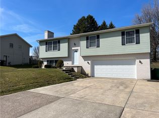 206 Harbor Rd, Erie, PA 16511