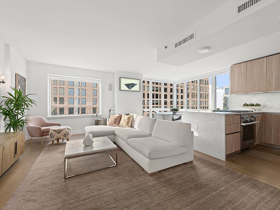 1st image of 265 E Houston St #4