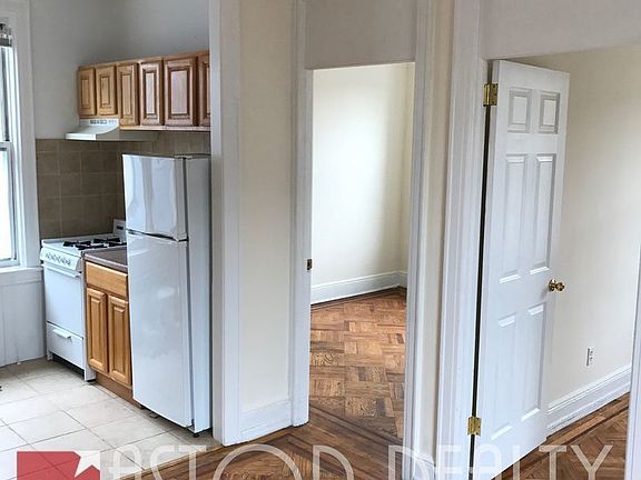 2nd image of 3411 43rd St APT 3F