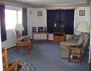 2nd image of 4450 Caroline Ave
