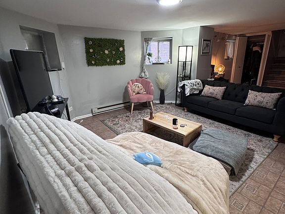 5th image of 4325 N Wolcott Ave