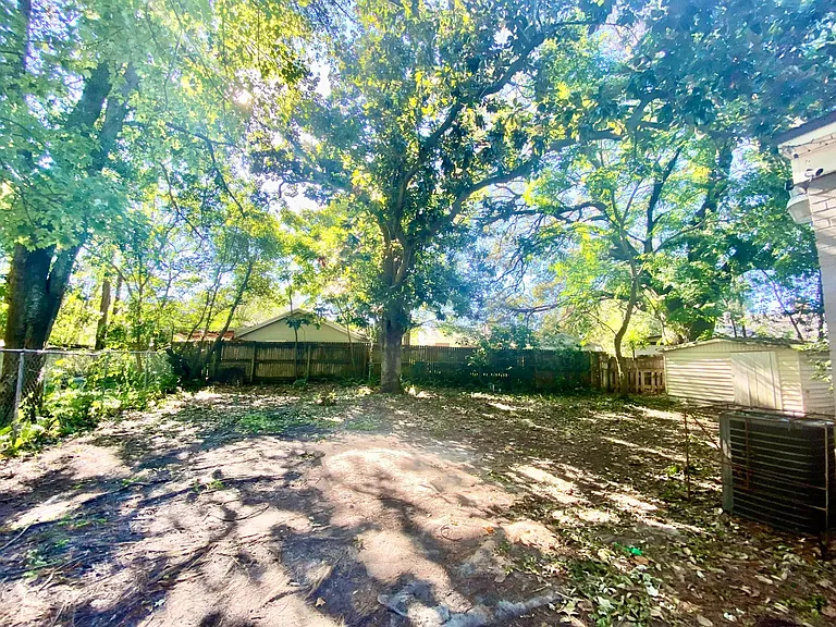 2114 Spring Park Rd — Photo 28