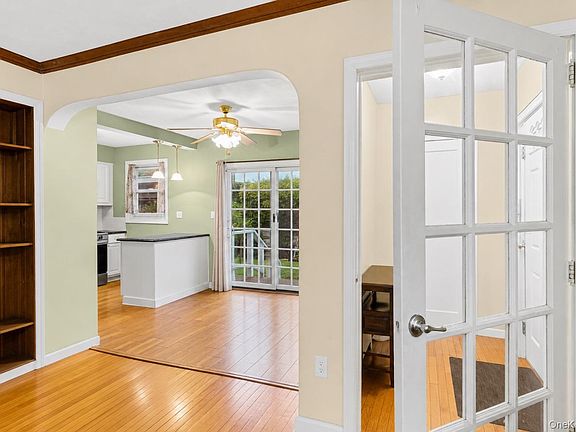 4th image of 501 E Penn Street