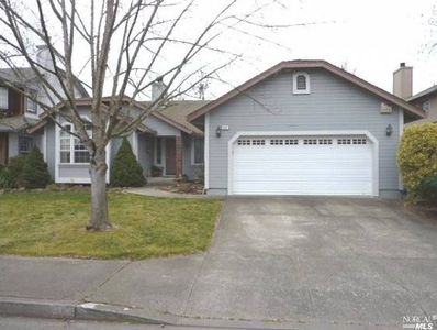 432 Godfrey Dr, Windsor, CA, 95492
