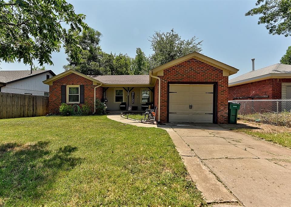 1st image of 3846 NW 32nd St