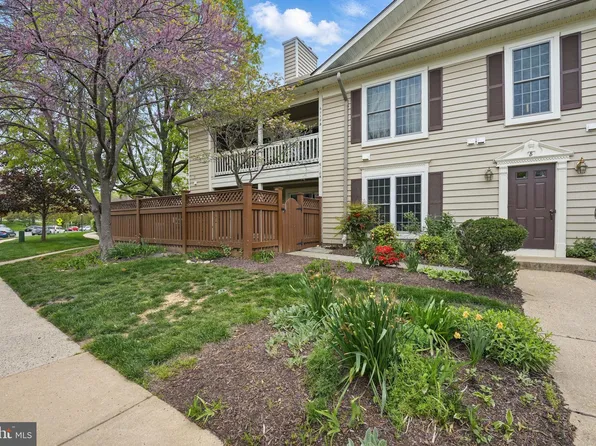 6118 Essex Ct House A, Alexandria, VA 22311