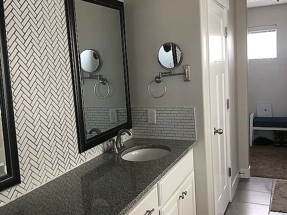 5th image of 4918 W Yellow Topaz Dr