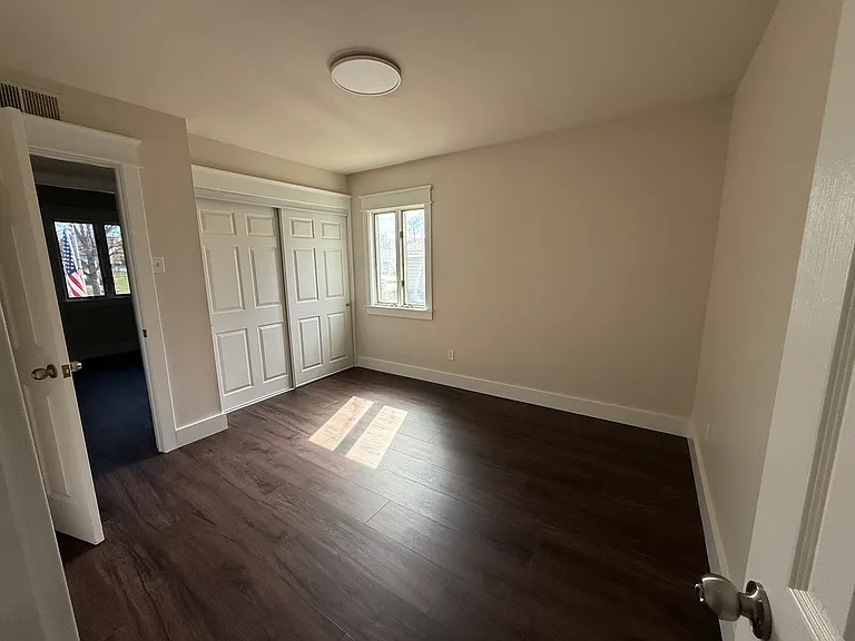 705 Saint Paul Ln — Photo 12