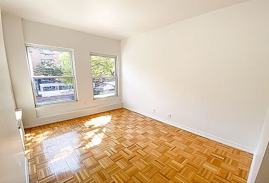 4th image of 233 1st Ave #4