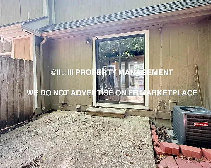 1933 Lawrence Ct — Photo 8