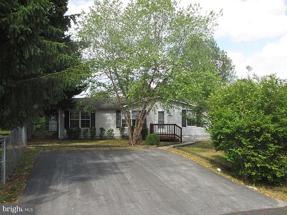 2nd image of 16210 Dundee Ct