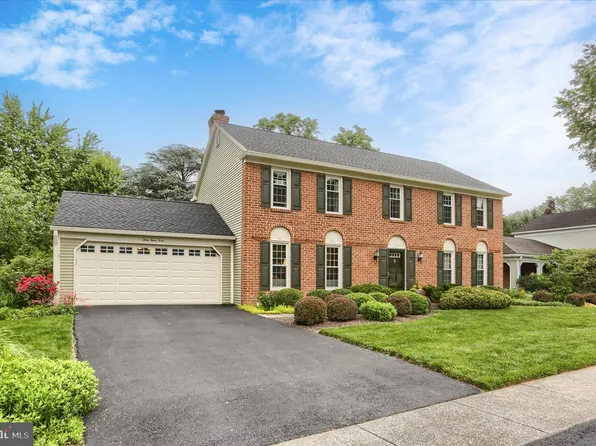 6340 Stephens Xing, Mechanicsburg, PA 17050