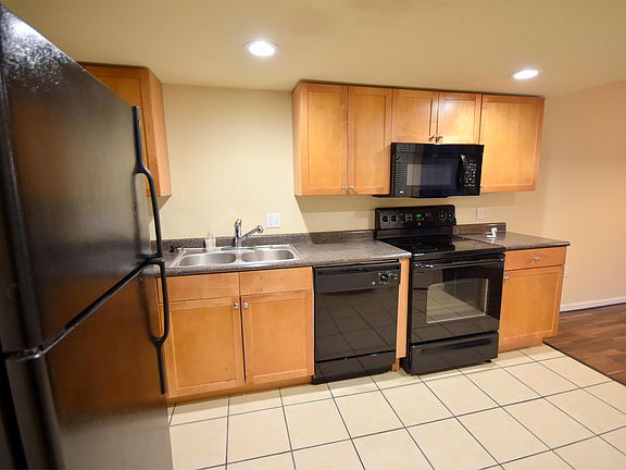 5th image of 1810 NW 23rd Blvd APT 189
