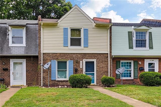 1st image of 4708 Brompton Sq
