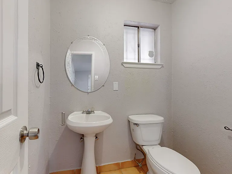 2551 Aspen Ave NW #B — Photo 19
