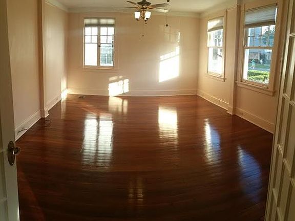4th image of 5525 Loyola Ave