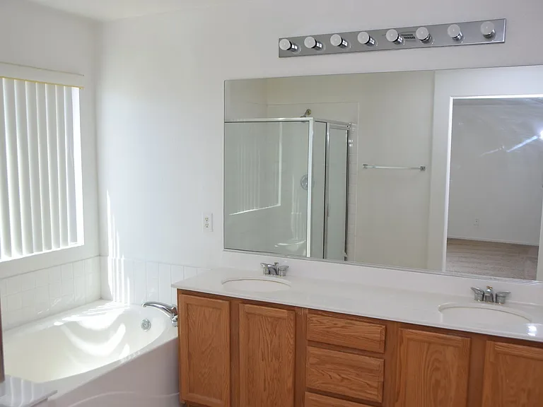 9493 Grove Ridge Ave — Photo 21