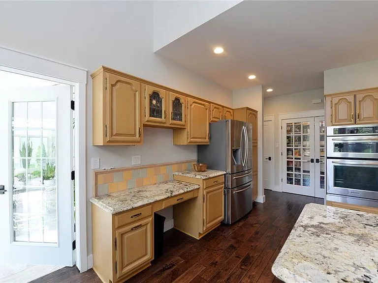 1306 S Geyer Rd — Photo 41