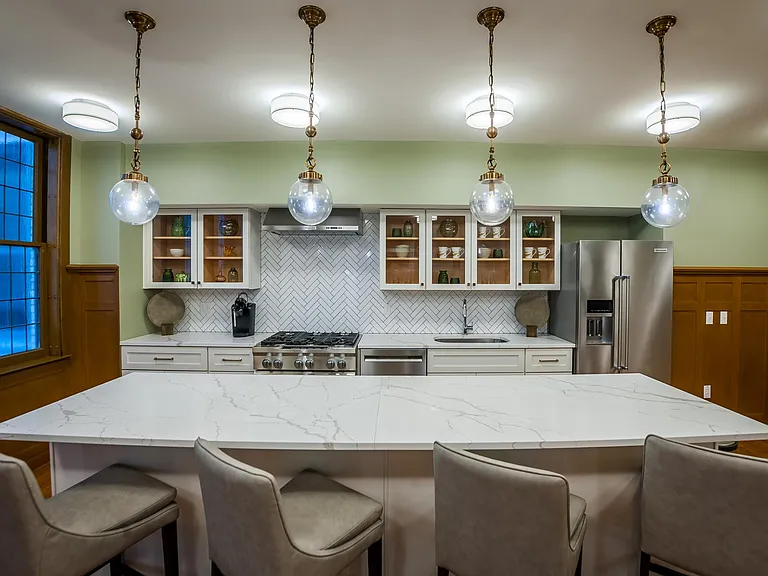 Athlon - Resident Lounge Demonstration Kitchen