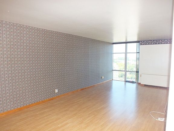 2nd image of 3600 Conshohocken Ave APT 2202