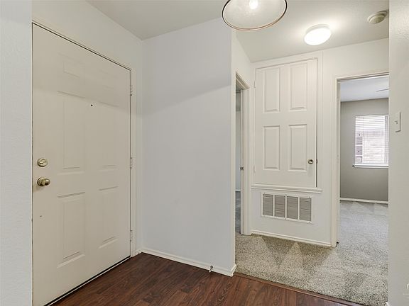 5th image of 2511 Buckskin Dr