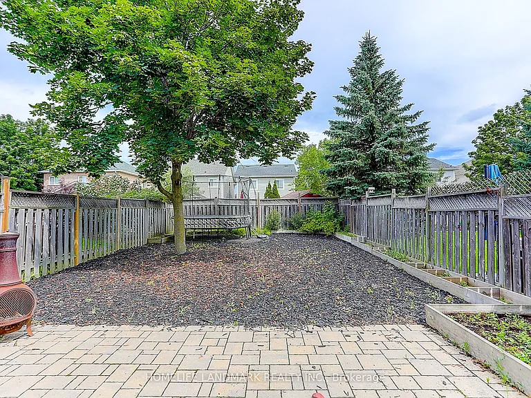 4 Sinden Dr — Photo 31
