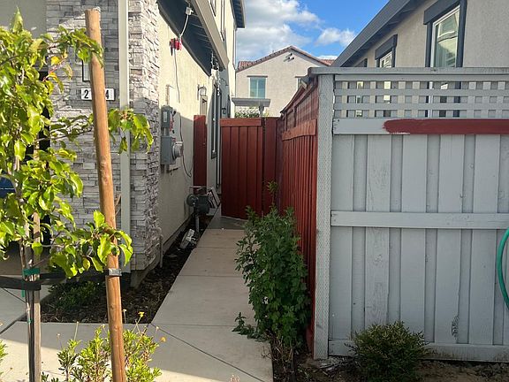 2nd image of 2744 Wylin Blvd