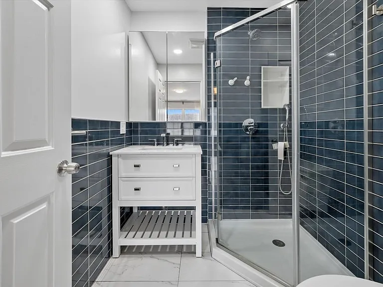 727 Warburton Ave #3 — Photo 7
